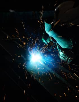 ひとすみを照らせる企業に